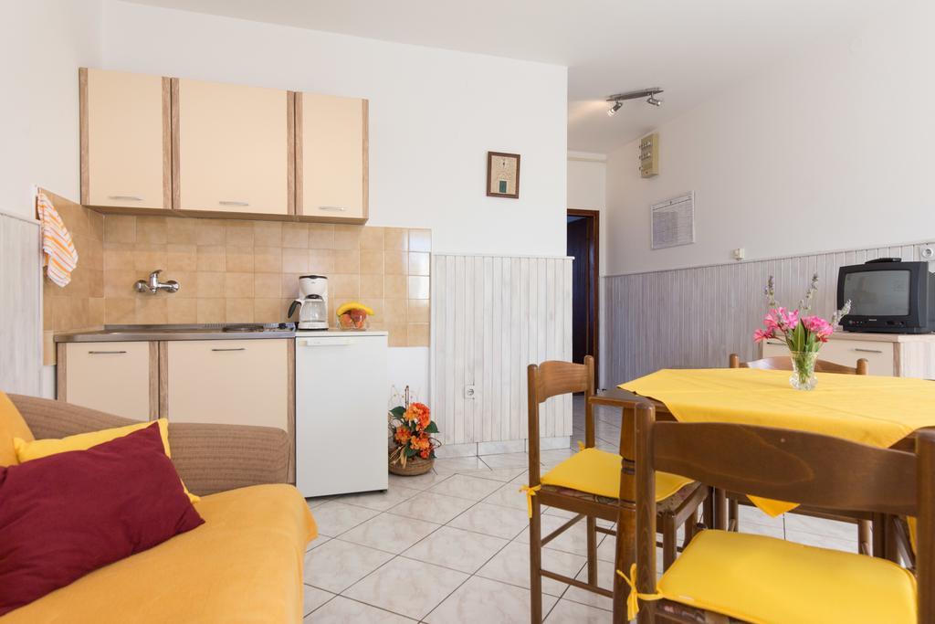 קרק Apartment Milka מראה חיצוני תמונה